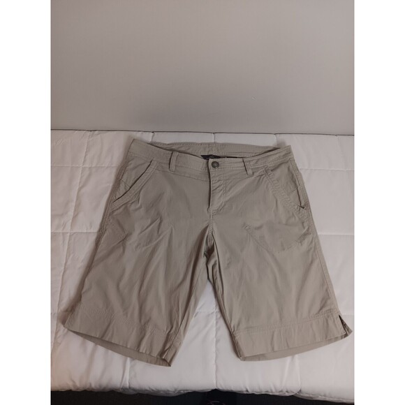 Eddie Bauer Womens Nylon Travex Burmuda Shorts Tan Sz 8 - Picture 1 of 7